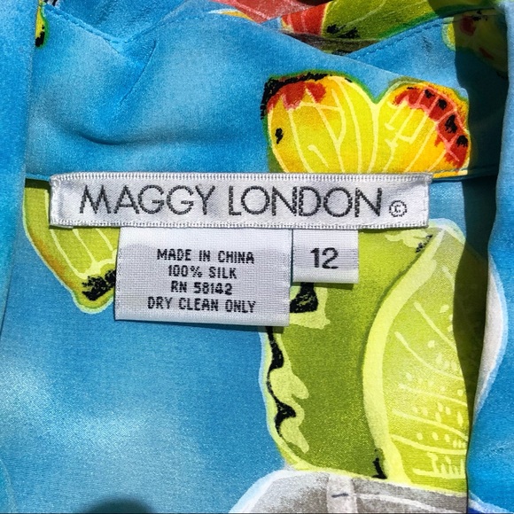 Maggy London 100% Silk Butterfly Motif Blouse. Sz 12 - Picture 5 of 5